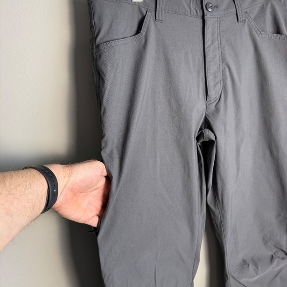 Eddie Bauer Men's 36x32 TECH Pants Outdoor Performance Lightweight Hiking Gray - Picture 4 of 15